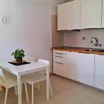 Casa Marazul *